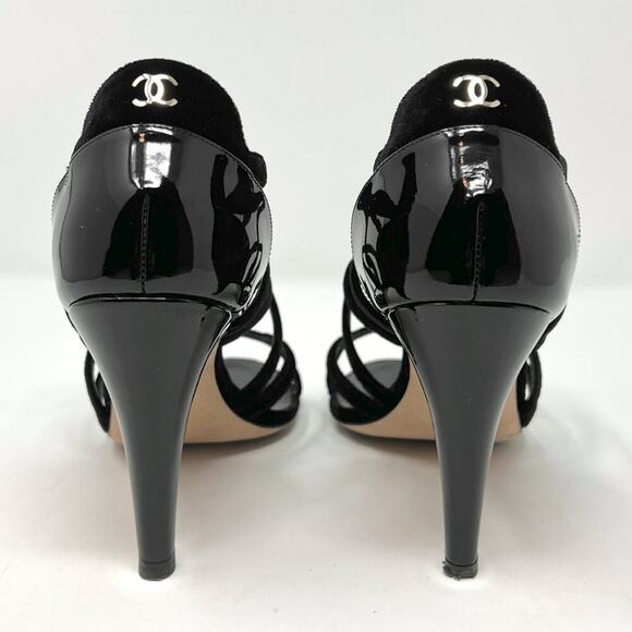 Chanel Black Velvet Patent Leather Buckle Strappy Logo Sandals – Size 37 - Picture 5 of 10